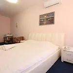 Hotel Oasis