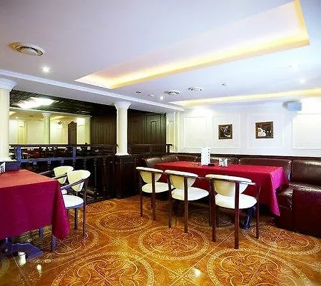 Oasis Hotell